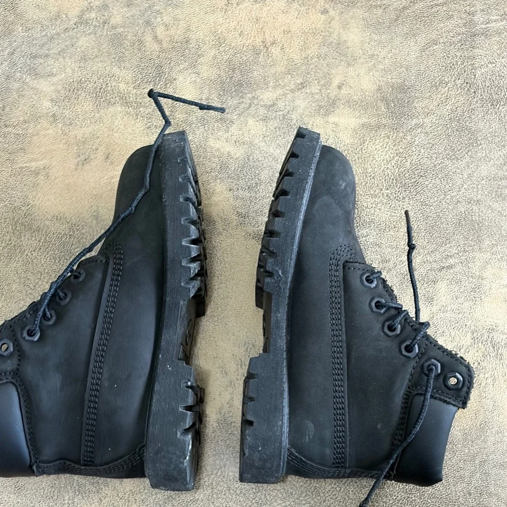 Timberland *some damage